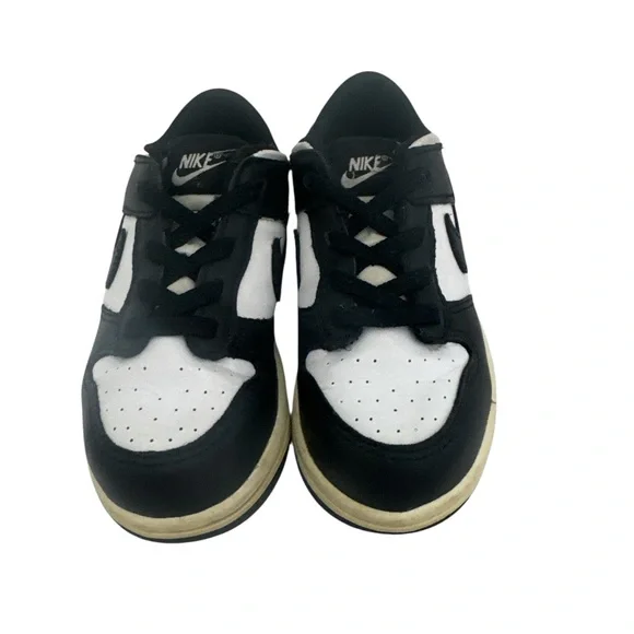Nike Kids Black and White Sneakers - Picture 2 of 10